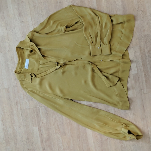 Blouse in mustard color by A. L. C. - Picture 8 of 12